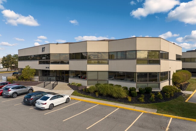 Plus de détails pour 87 Skyway Ave, Toronto, ON - Bureau à louer