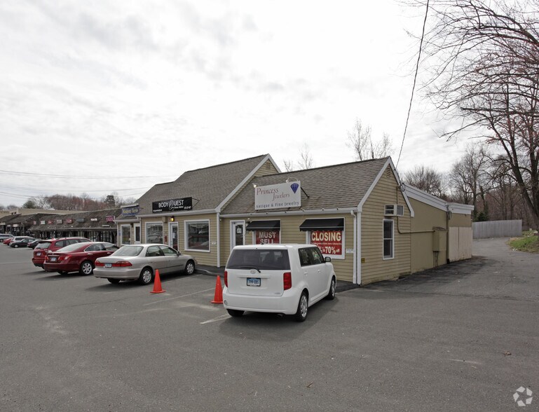 578-582 Post Rd E, Westport, CT à louer - Photo du bâtiment - Image 2 de 14