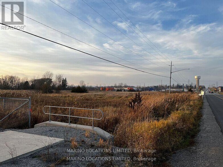 17524 Highway 2, Quinte West, ON à vendre - Photo du bâtiment - Image 2 de 4