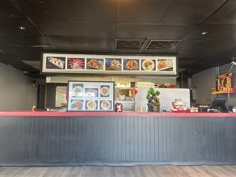 303 SW Sheridan Rd, Lawton, OK à vendre - Photo du bâtiment - Image 2 de 10