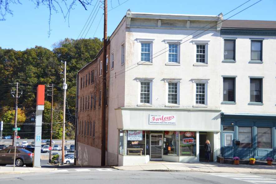 200 S Centre St, Pottsville, PA for sale - Building Photo - Image 1 of 1