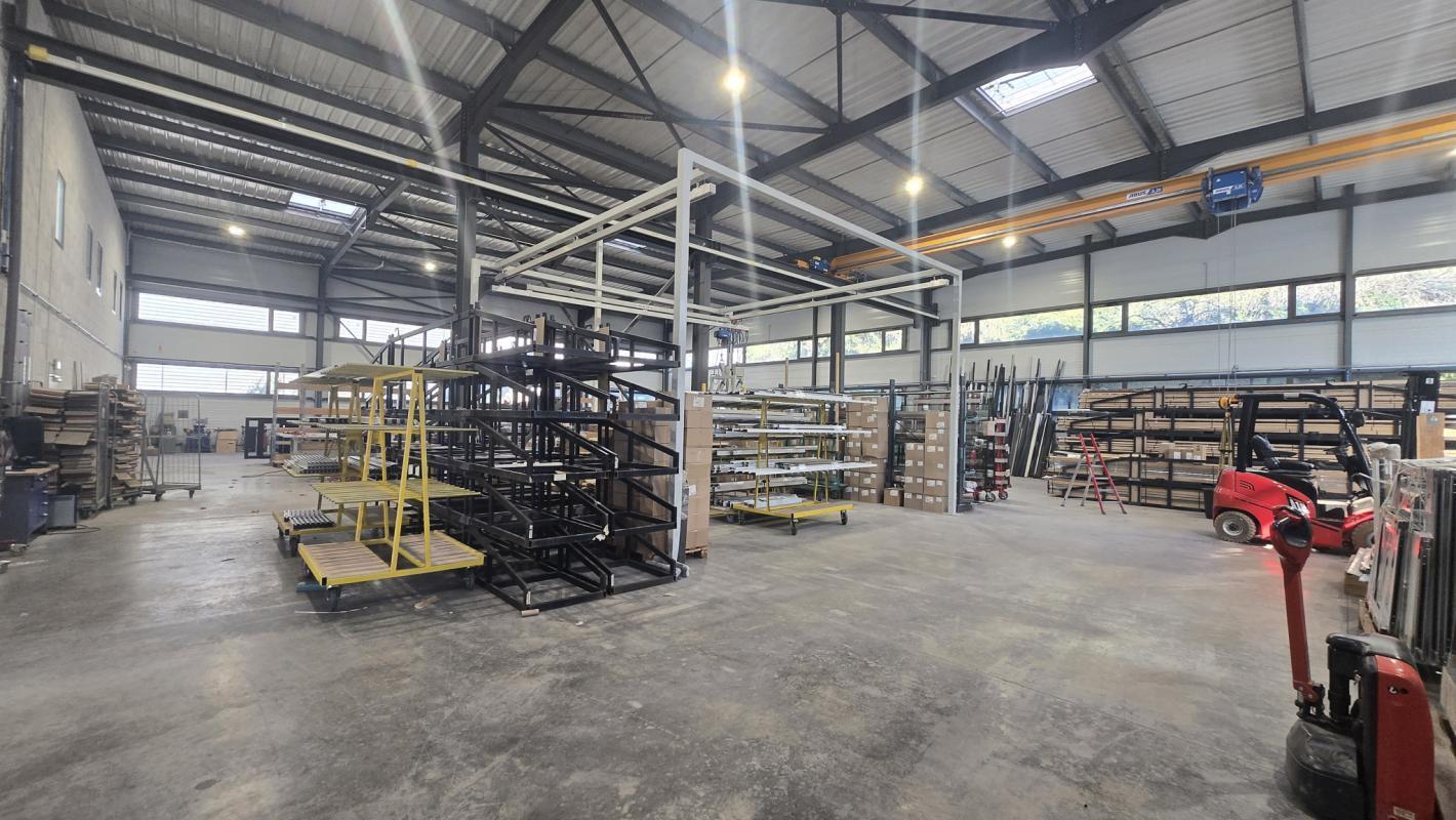 Industrial in La Seyne Sur Mer for sale Building Photo- Image 1 of 4