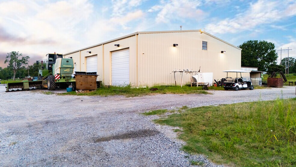 919 S Roland St, Bristow, OK à vendre - Photo du bâtiment - Image 3 de 19