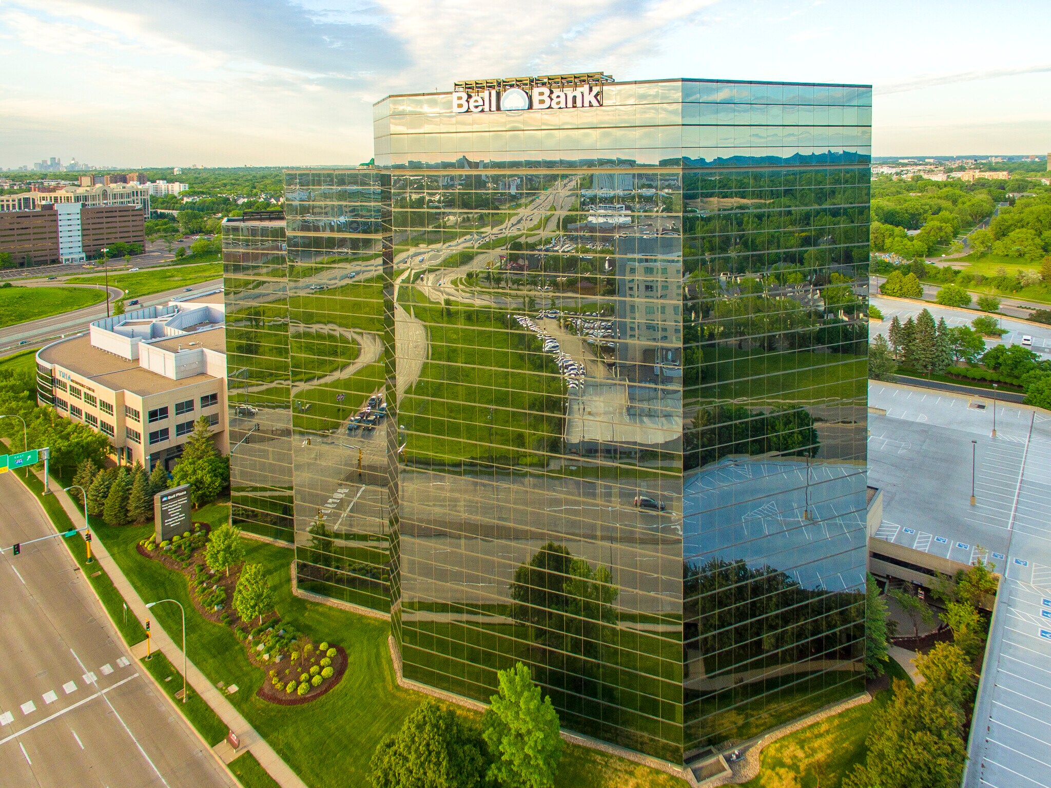 3800 American Blvd W, Bloomington, MN à louer Photo principale- Image 1 de 11