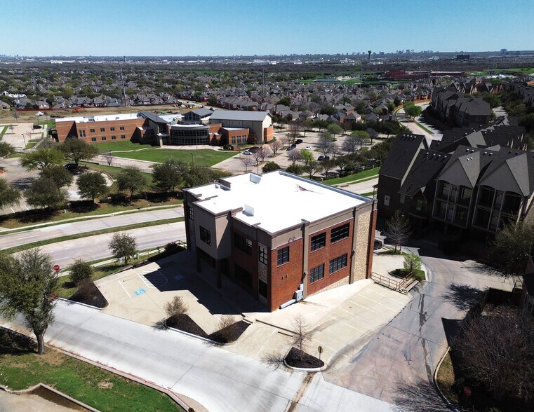 840 Ranchview Dr, Irving, TX à vendre - Photo du bâtiment - Image 2 de 12