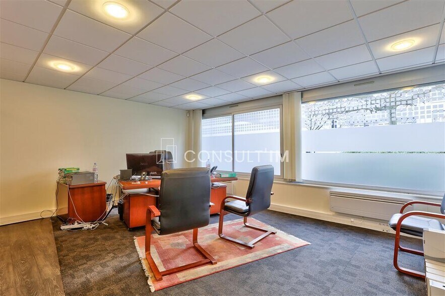 Bureau dans Vincennes à vendre - Photo du bâtiment - Image 3 de 9