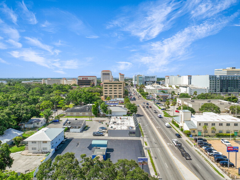 430 N Washington Blvd, Sarasota, FL for lease - Building Photo - Image 3 of 34