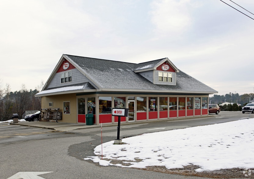 471 Route 11, Farmington, NH for sale - Primary Photo - Image 1 of 42