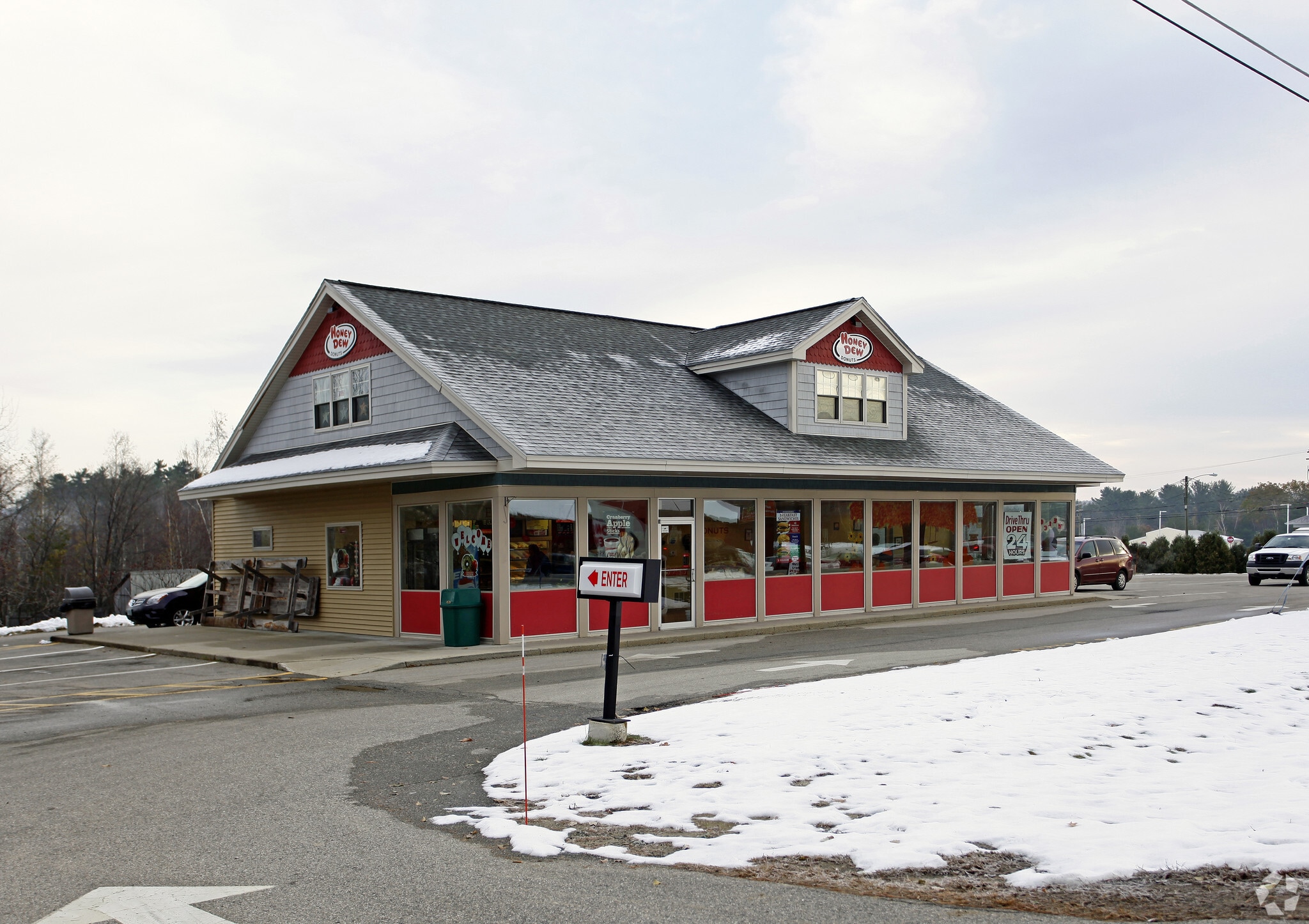 471 Route 11, Farmington, NH for sale Primary Photo- Image 1 of 43