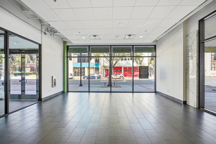 40 E Adams St, Jacksonville, FL à louer - Photo intérieure - Image 3 de 13