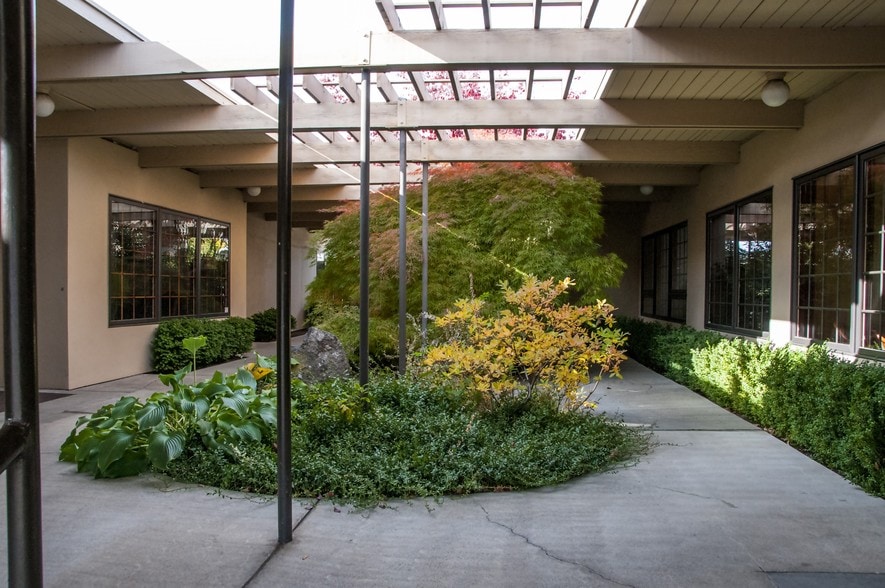 314 S 12th Ave, Yakima, WA for lease - Building Photo - Image 3 of 6