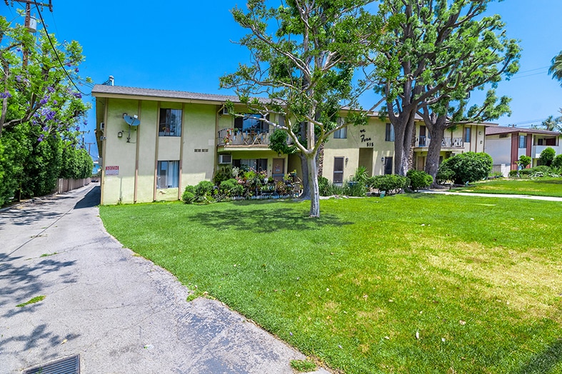 515 Fairveiw Ave, Arcadia, CA à vendre - Photo du bâtiment - Image 2 de 12