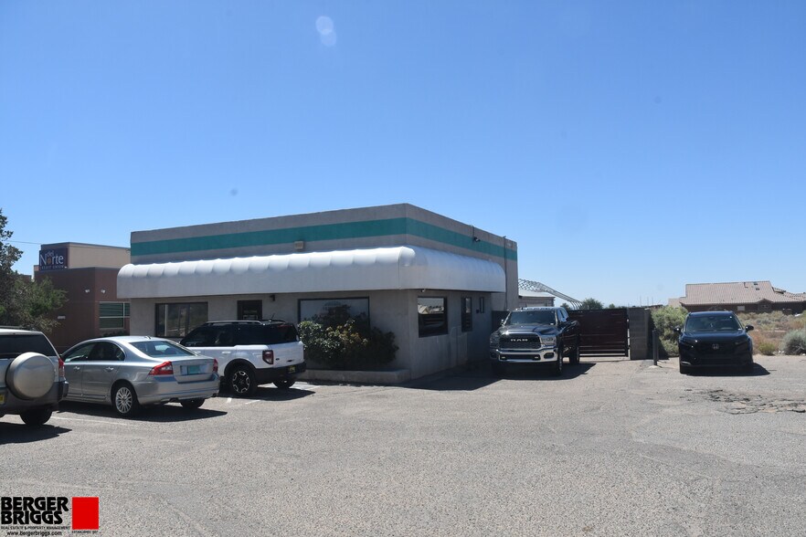 2516 Southern Blvd, Rio Rancho, NM à vendre - Photo du bâtiment - Image 1 de 12
