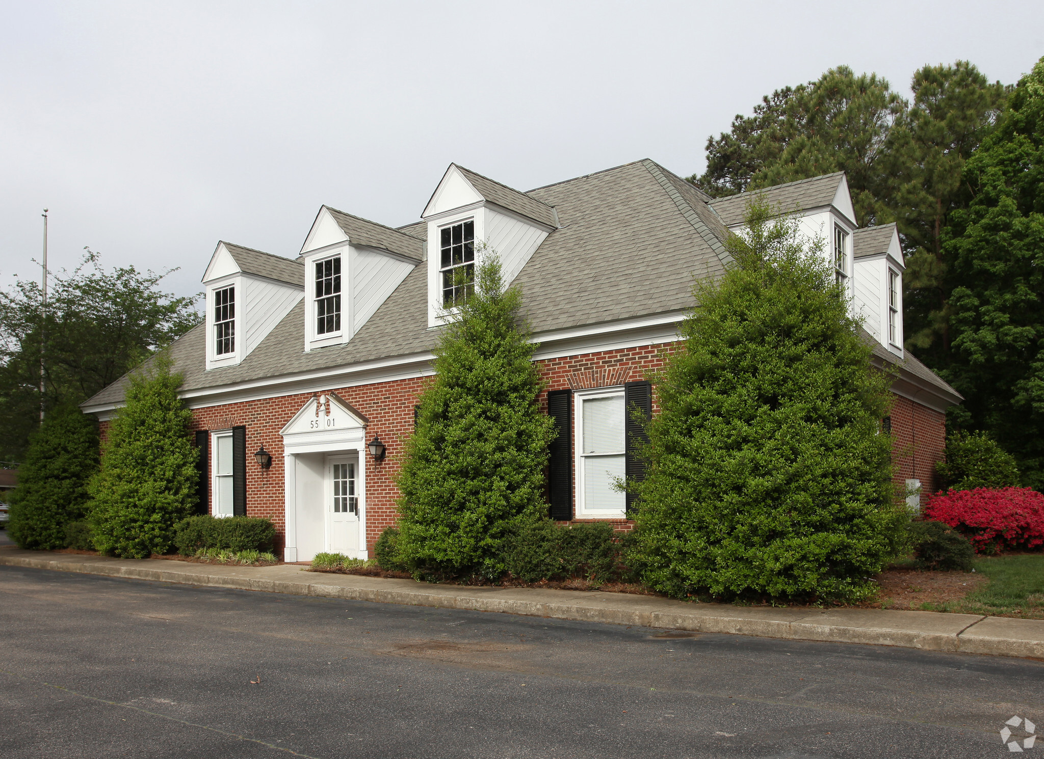 5501 Six Forks Rd, Raleigh, NC à vendre Photo du bâtiment- Image 1 de 1