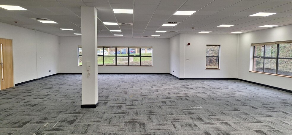 Pynes Hl, Exeter for lease - Interior Photo - Image 2 of 3