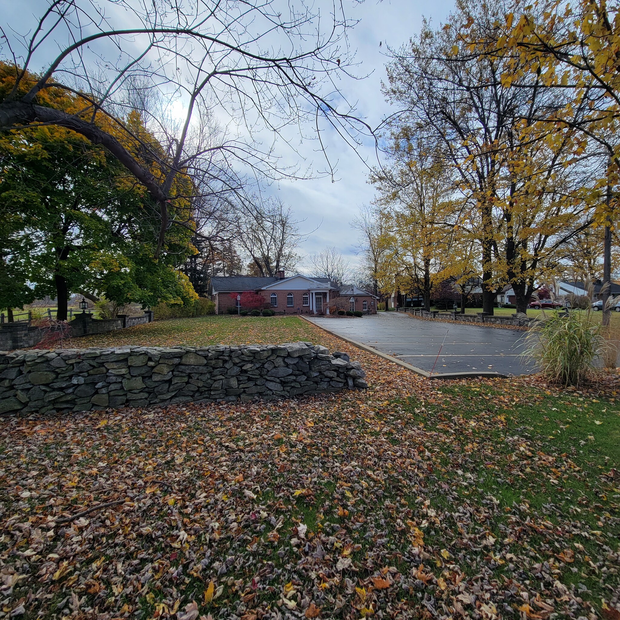 8995 Main St, Clarence, NY à vendre Photo du b timent- Image 1 de 1