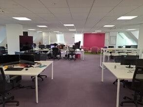 Parkway, Welwyn Garden City for lease Interior Photo- Image 2 of 6