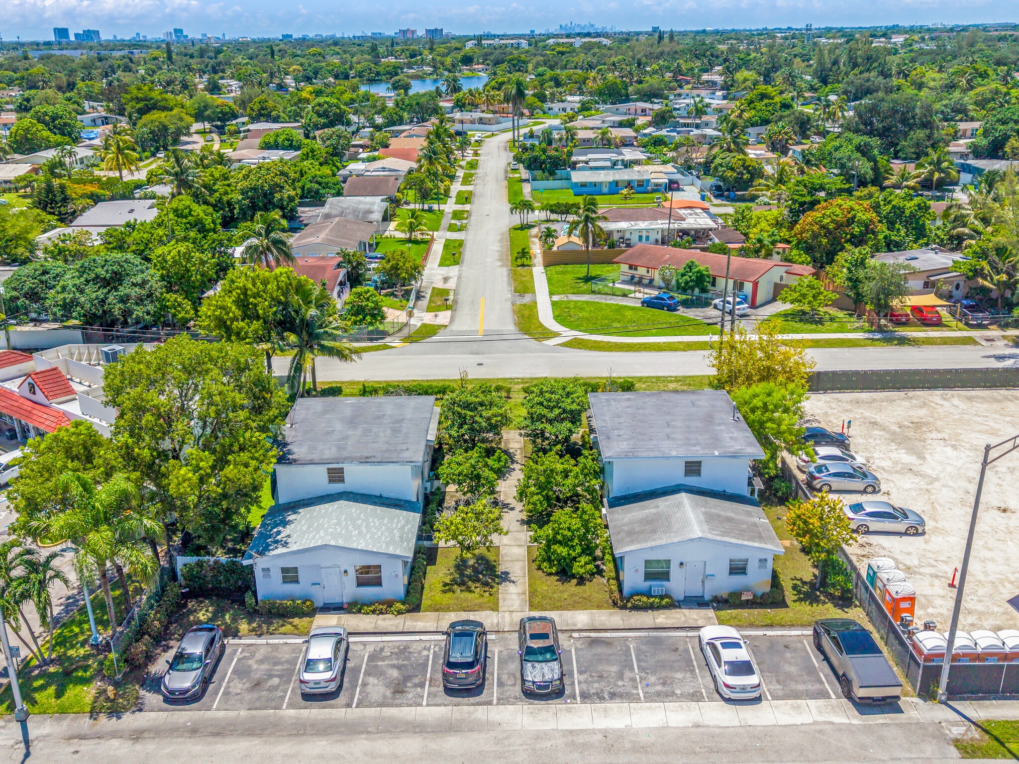 3740 W Hallandale Beach Blvd, Pembroke Park, FL à vendre Photo du bâtiment- Image 1 de 21