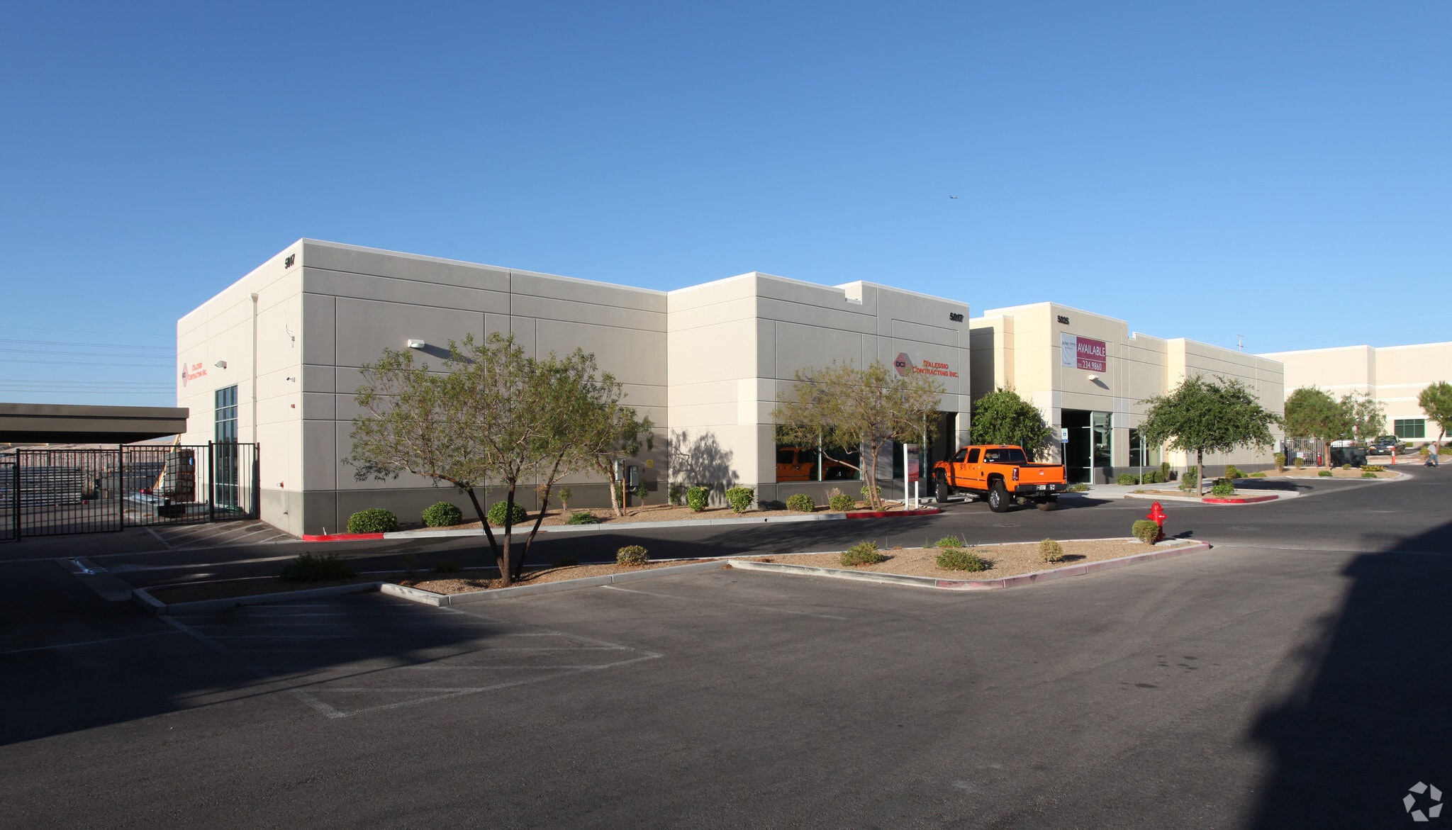 5017 W Diablo Dr, Las Vegas, NV for lease Primary Photo- Image 1 of 6