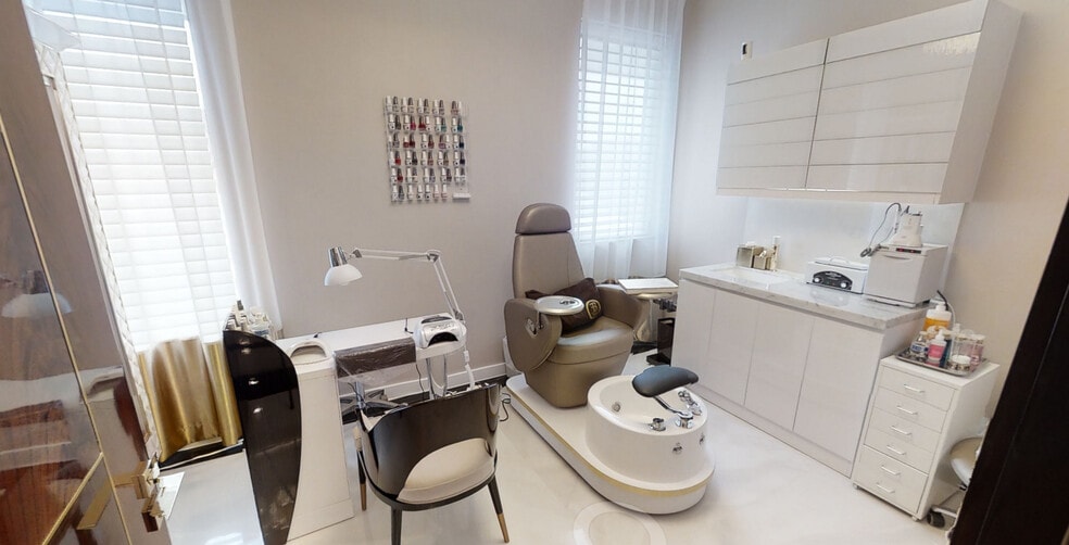 13502 Dallas Parkway Suite #230, Frisco, TX for sale - Building Photo - Image 3 of 6