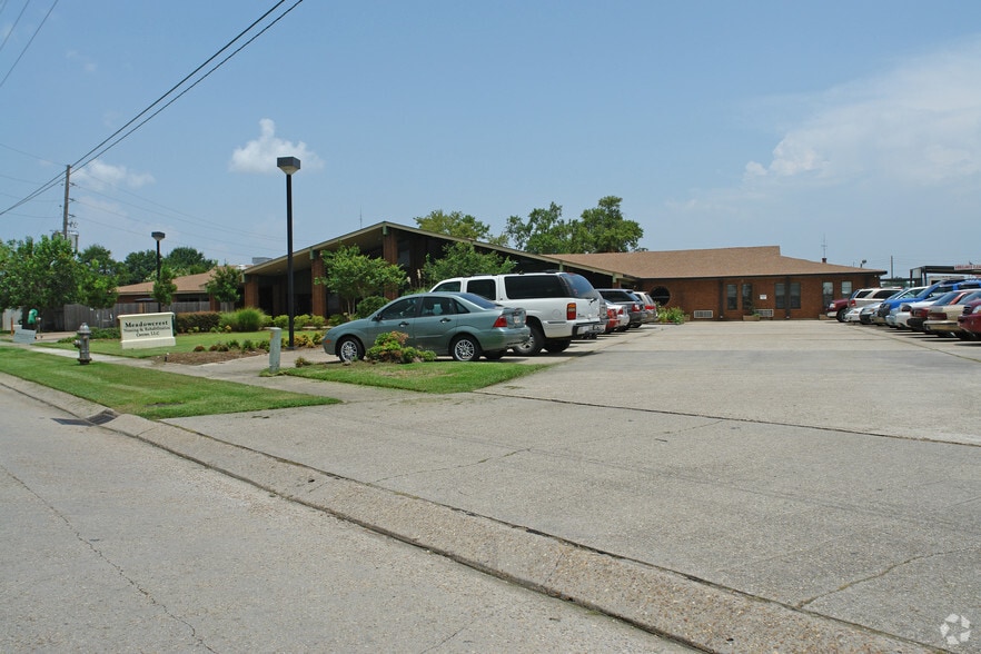 535 Commerce St, Gretna, LA for sale - Building Photo - Image 2 of 11