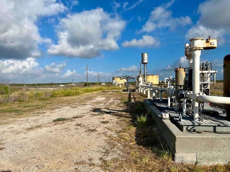 1603 N State Highway 35, Aransas Pass, TX for sale - Building Photo - Image 3 of 34