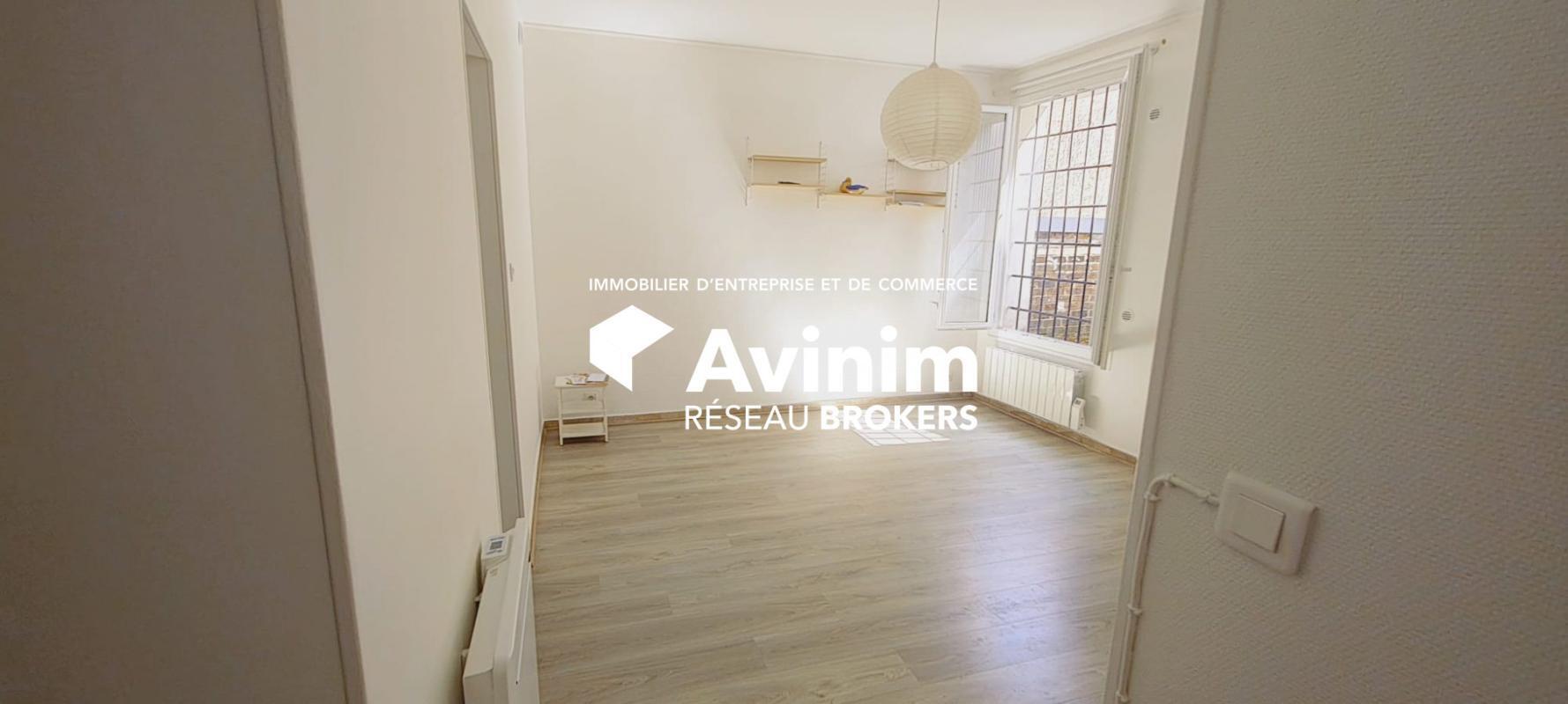 Flex in Ivry-sur-Seine for sale Building Photo- Image 1 of 11