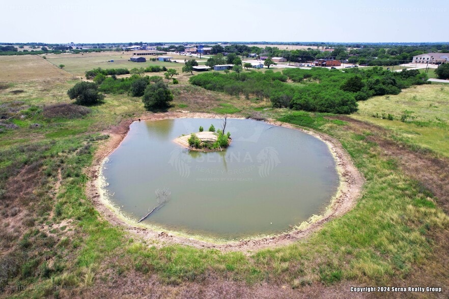 850 W Main St, Yorktown, TX à vendre - Photo du bâtiment - Image 3 de 14
