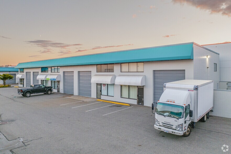 20381 62nd Ave, Langley Twp, BC à louer - Photo du bâtiment - Image 3 de 4