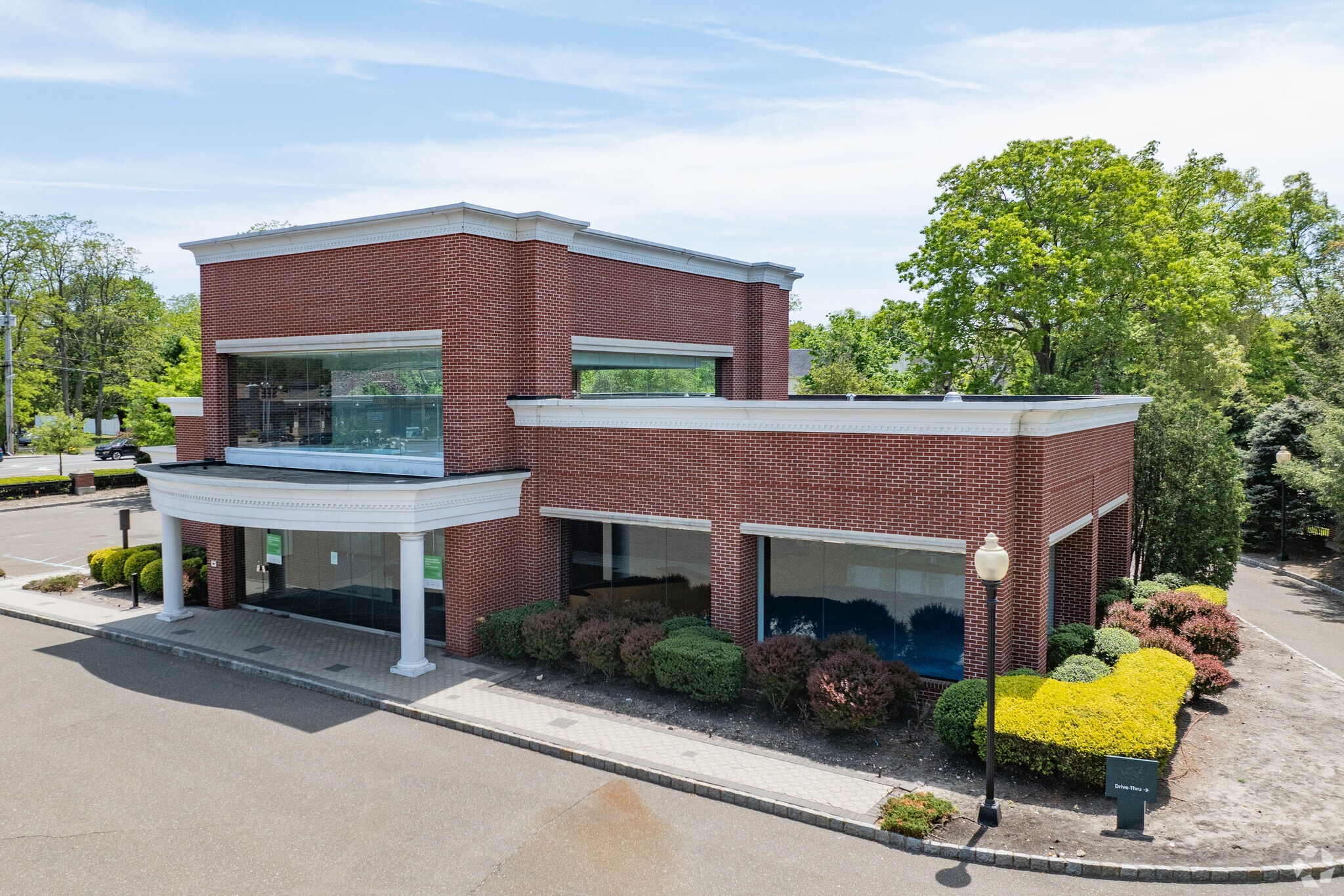 2822 Middle Country Rd, Lake Grove, NY for lease Primary Photo- Image 1 of 16