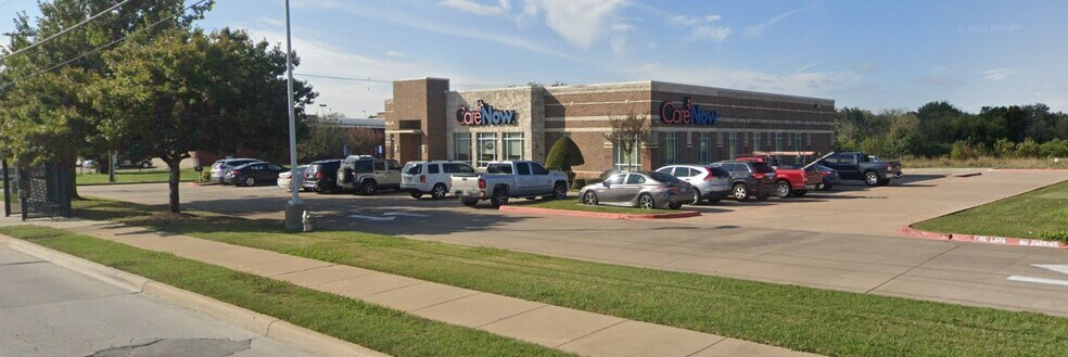 7400 McCart Ave, Fort Worth, TX à vendre - Photo du bâtiment - Image 2 de 5