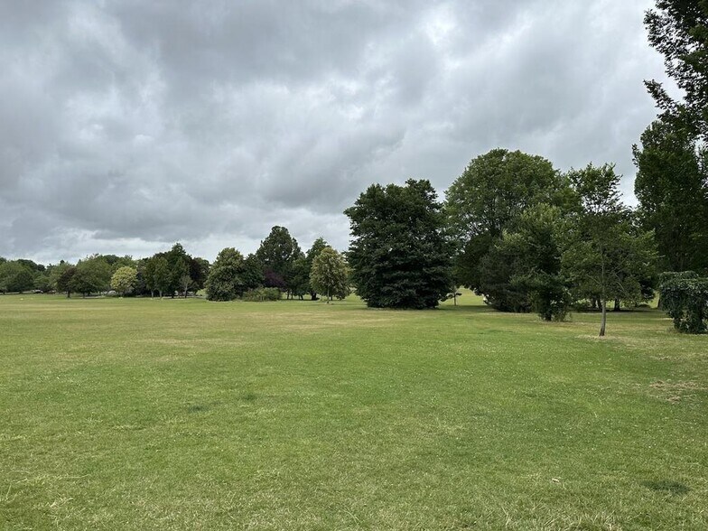 169 Preston Rd, Brighton à louer - Photo du bâtiment - Image 2 de 15