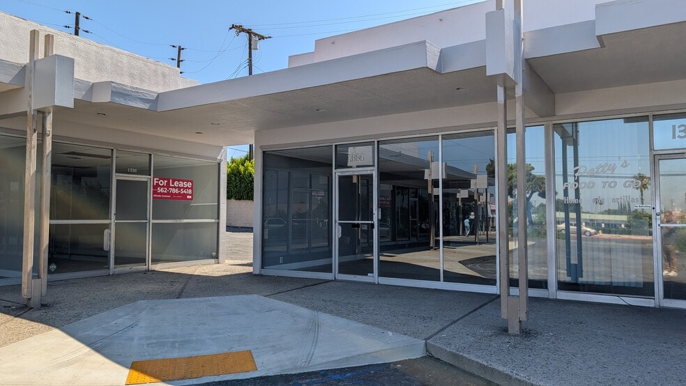 1350 N Towne Ave, Claremont, CA à louer - Photo du bâtiment - Image 3 de 7