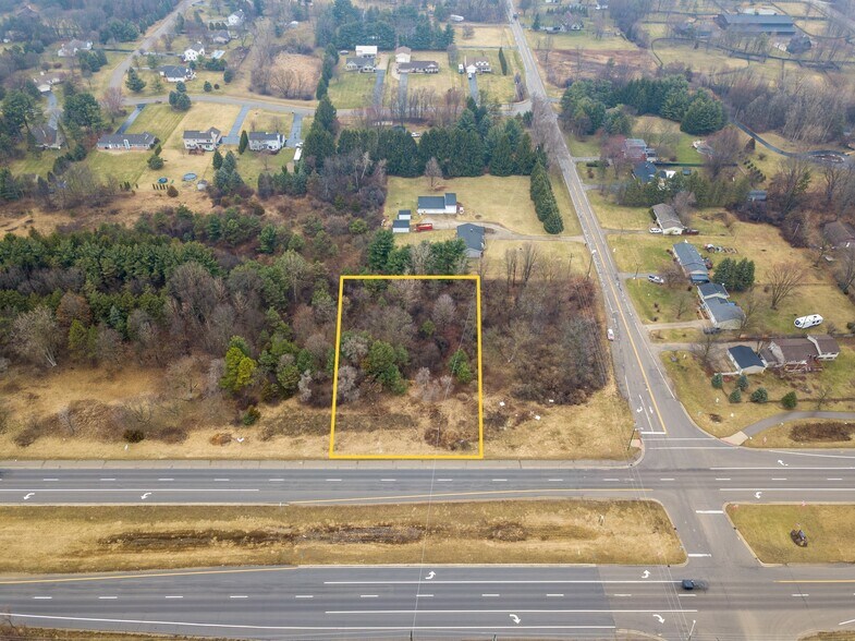 000 Highland Rd, Hartland, MI à vendre - Photo du bâtiment - Image 2 de 7