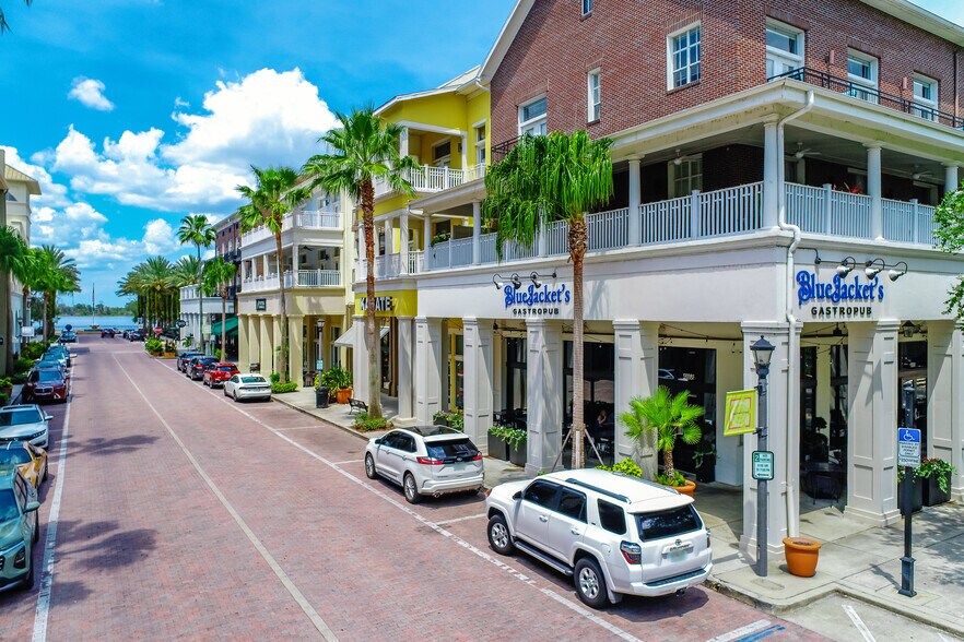 7647 New Broad St, Orlando, FL à louer - Photo du bâtiment - Image 1 de 11