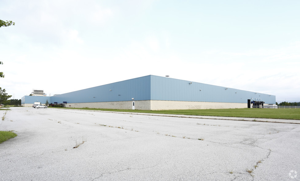 1775 Progress Dr, Perrysburg, OH for lease - Building Photo - Image 2 of 7