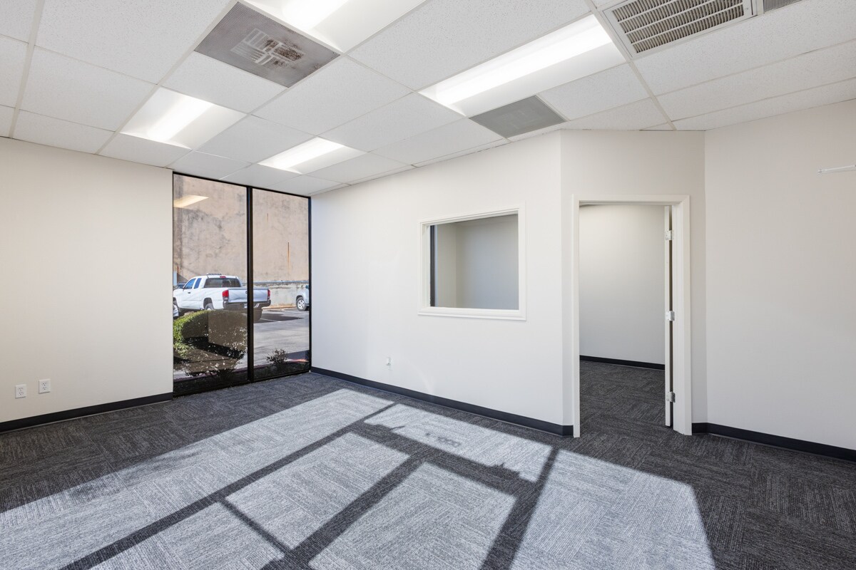 5555 N Lamar Blvd, Austin, TX à louer Photo intérieure- Image 1 de 13