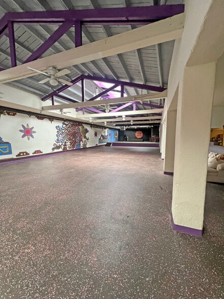 601 E Montecito St, Santa Barbara, CA for sale - Interior Photo - Image 3 of 12