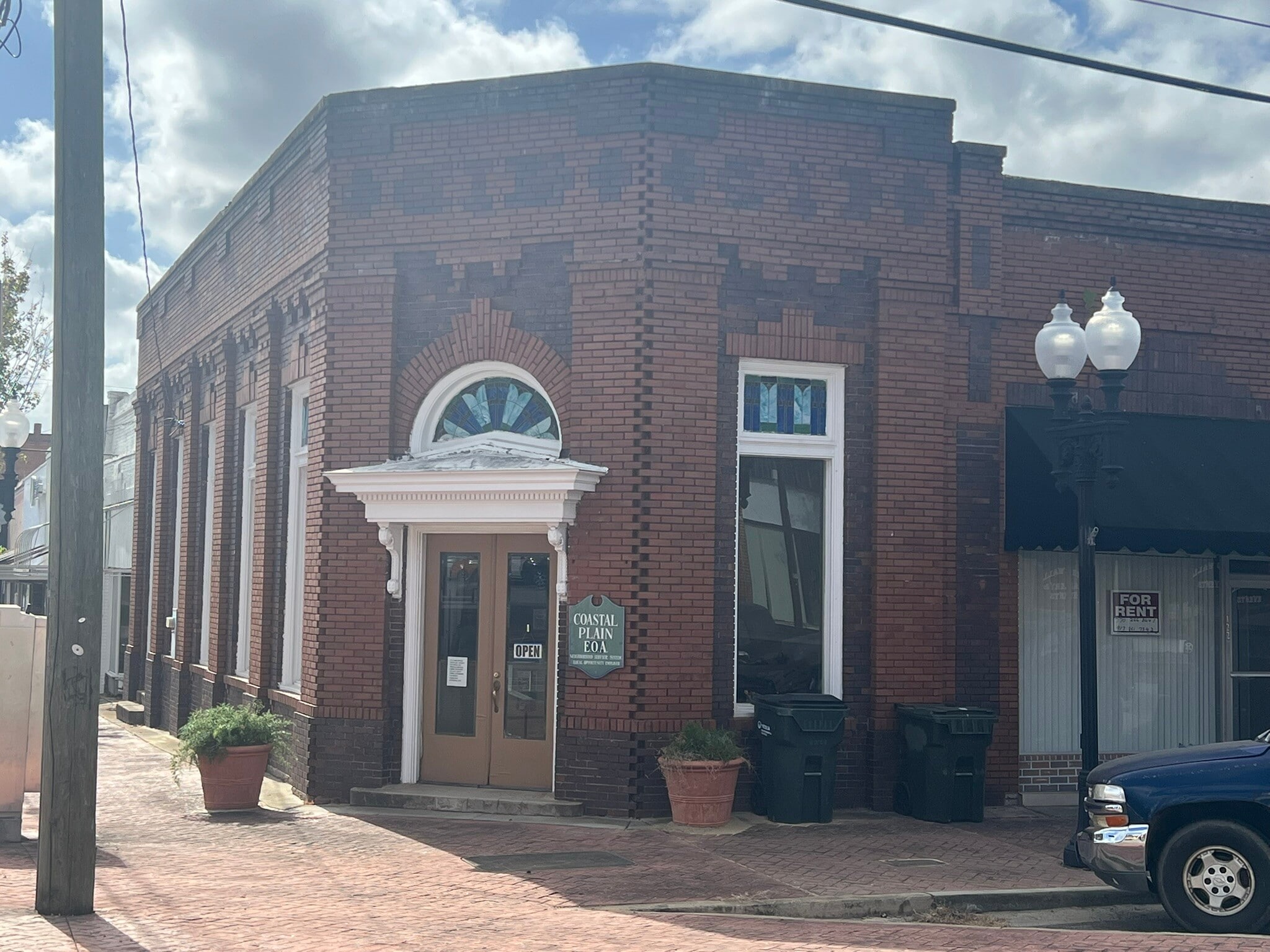 124 E College Ave, Ashburn, GA for sale Primary Photo- Image 1 of 14