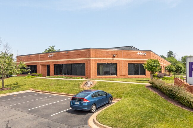 More details for 46010 Manekin Plz, Dulles Town Center, VA - Office for Lease