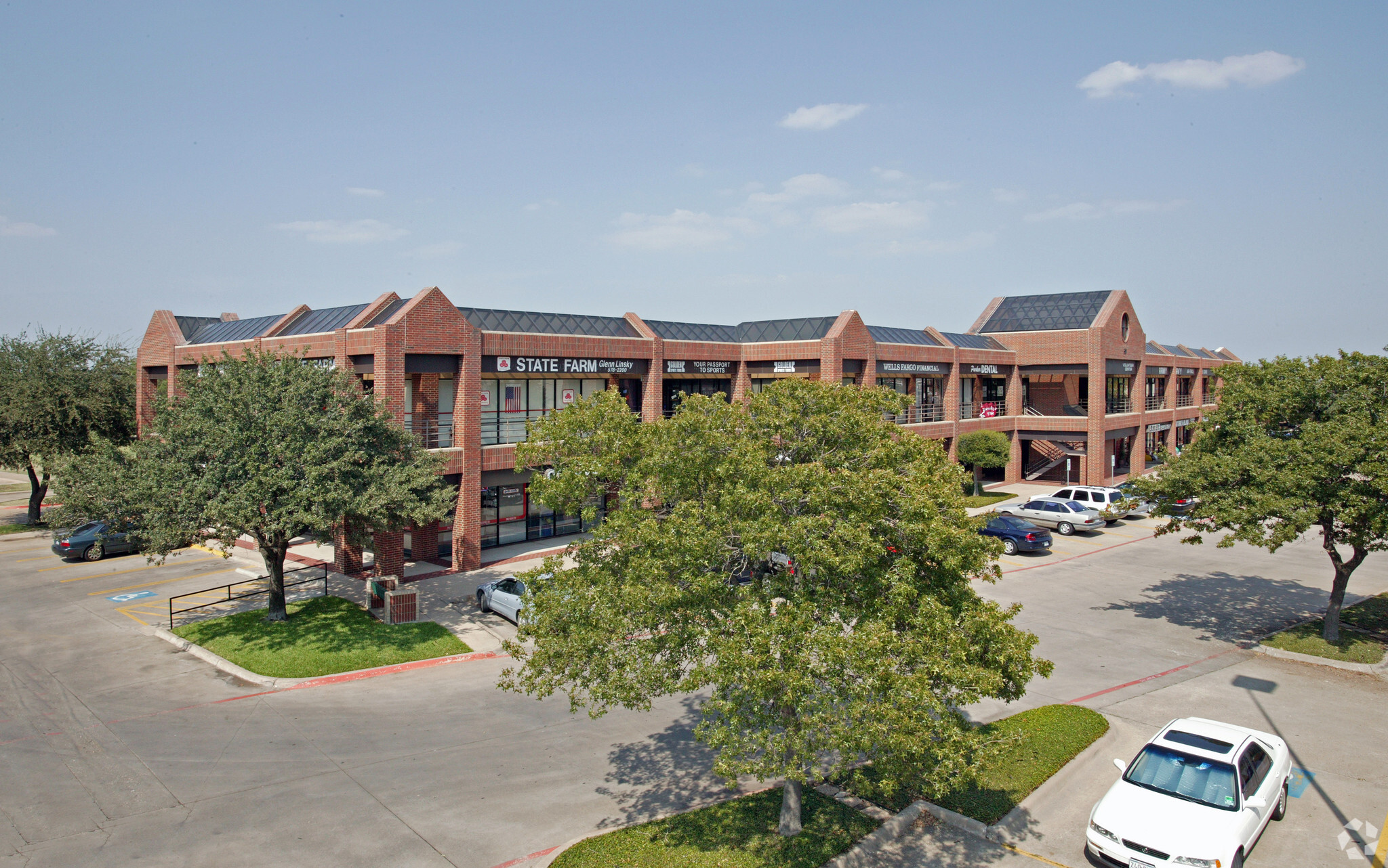 301 W Parker Rd, Plano, TX for lease Primary Photo- Image 1 of 4