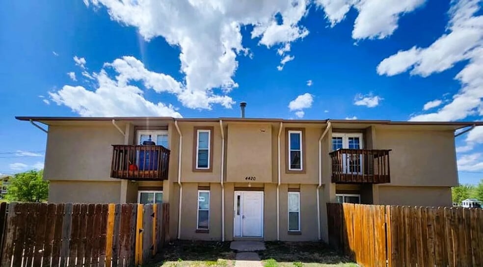 Inland Sea Portfolio - Loomis portfolio of 3 properties for sale on LoopNet.ca - Building Photo - Image 2 of 80