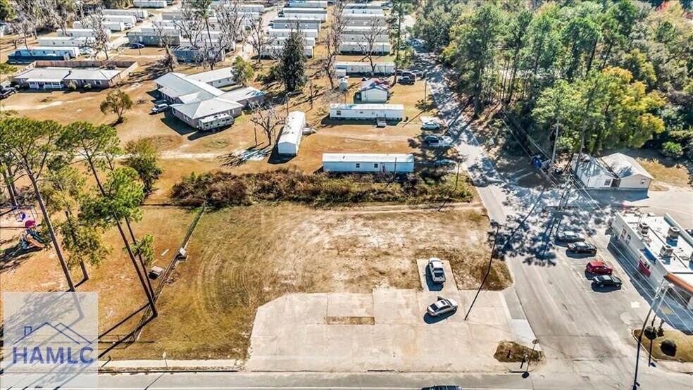 273 W Cypress St, Ludowici, GA à vendre - Photo du bâtiment - Image 2 de 8