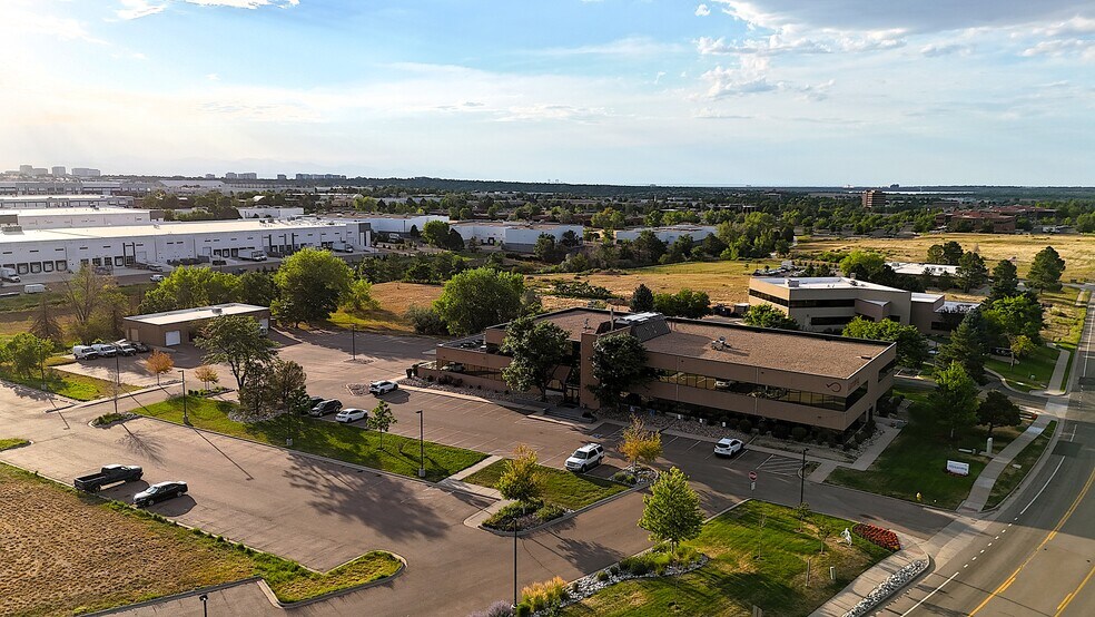 7257 S Tucson Way, Centennial, CO à vendre - Photo du bâtiment - Image 3 de 14