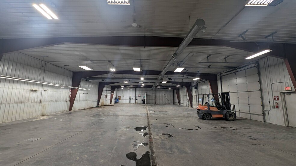 5608 Highway 75 S, Moorhead, MN à vendre - Photo du bâtiment - Image 3 de 6