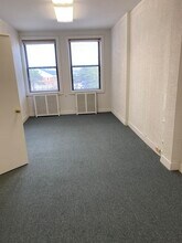 1866 Sheridan Rd, Highland Park, IL for lease Interior Photo- Image 1 of 4