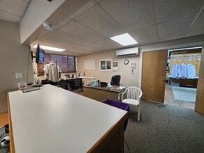 1627 Main St, Northampton, PA for sale Interior Photo- Image 1 of 2