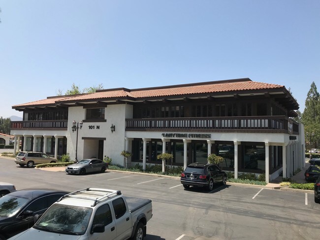Plus de détails pour 101 N Westlake Blvd, Westlake Village, CA - Bureau, Commerce de détail à louer