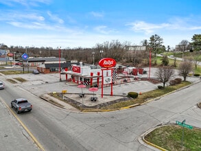 1478 W Lexington Ave, Winchester, KY à louer Photo intérieure- Image 1 de 30