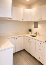 10-11 49th Ave, Long Island City, NY for lease Interior Photo- Image 2 of 8